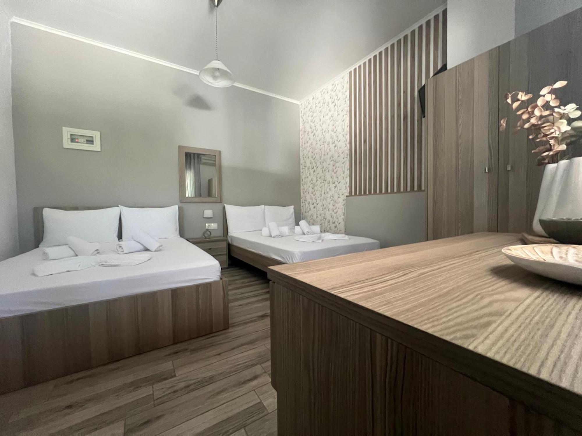 Villa Kostas Accommodations - Vrasná Esterno foto