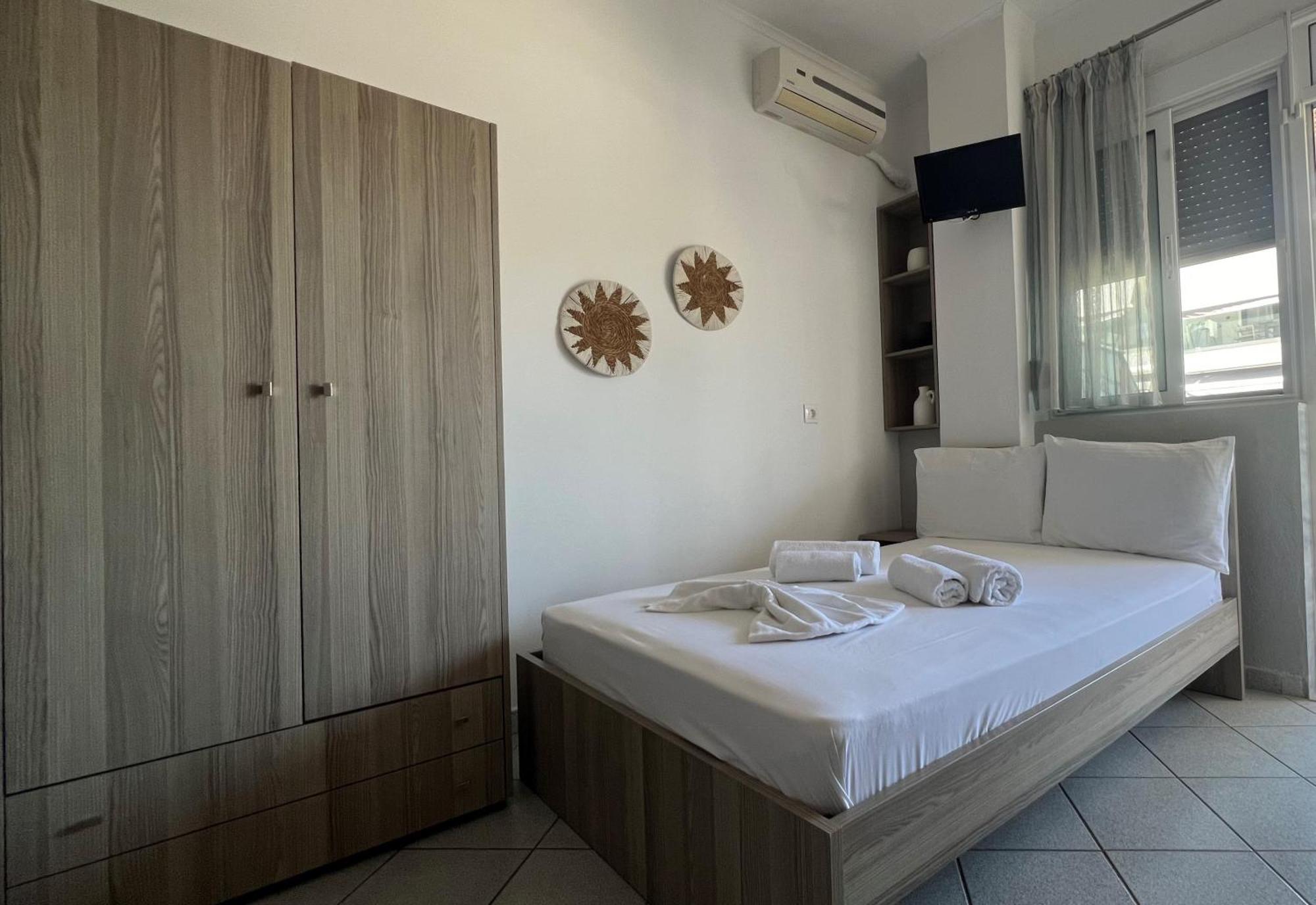 Villa Kostas Accommodations - Vrasná Esterno foto
